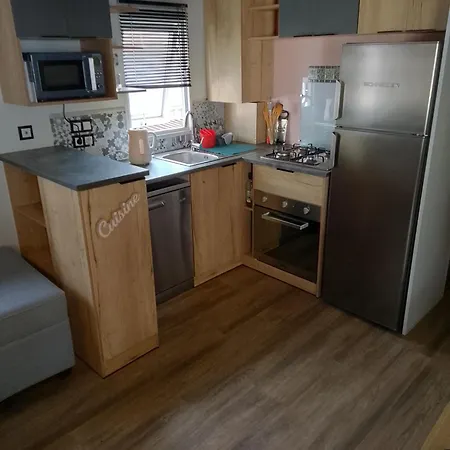 Kemping Joli Mobilhome 8 Pers Climatise Ca62